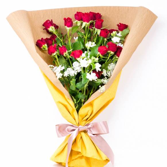 スプレーバラと小花MIXのおまかせ花束